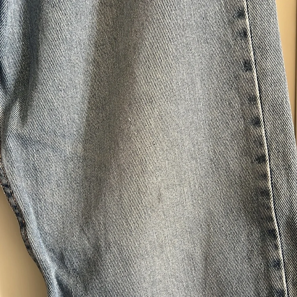 Levi’s~550~Relaxed Fit / 34 X 34 / Nicely broken In - Picture 6 of 10